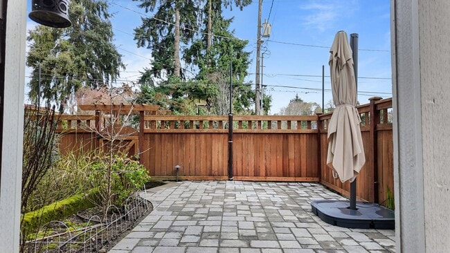 Photo - 4233 S Lucile St