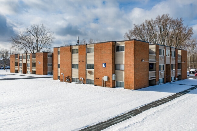 Pine Tree Apartments