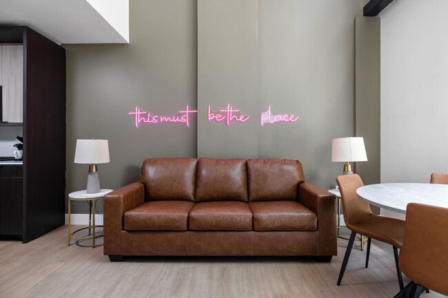 Photo - 421 N Pennsylvania St Unit ID1313952P