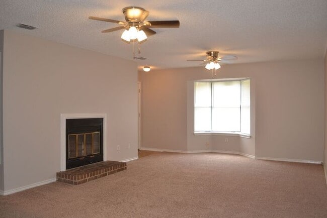 Photo - 2 bedroom, 1 bathroom duplex in Flint - To...