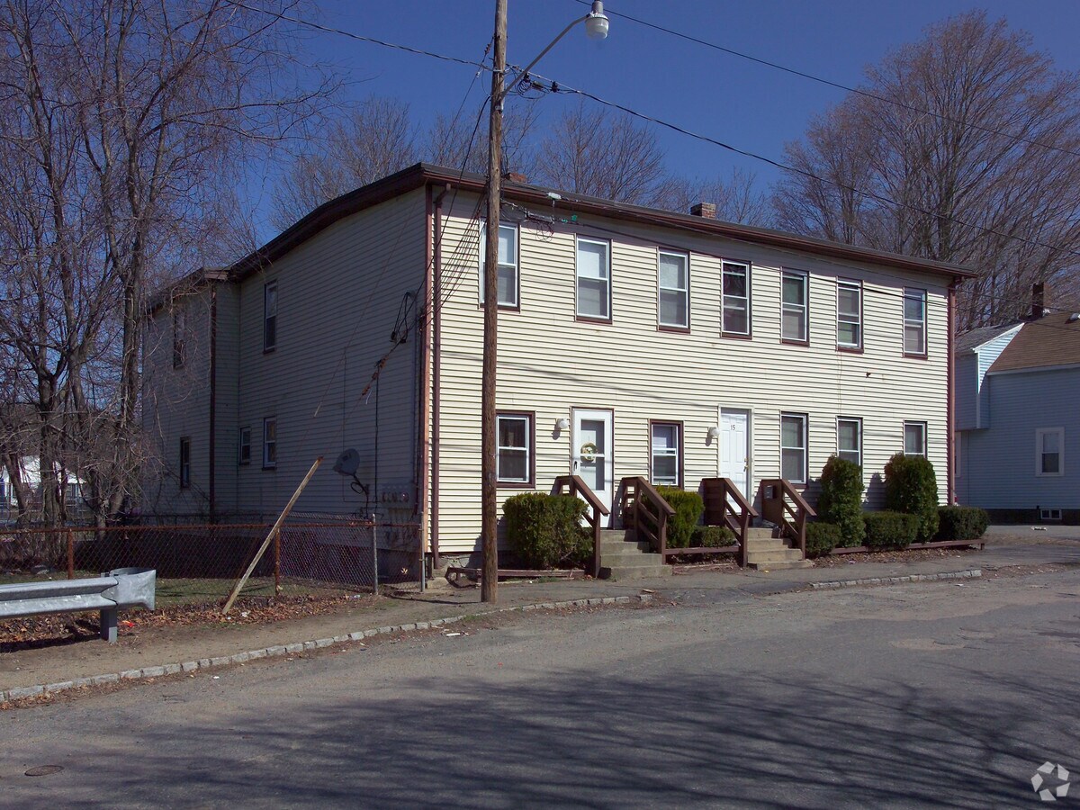 Photo - 15 Pleadwell St Apartments