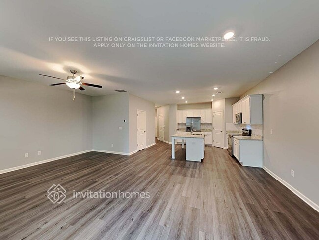 Photo - 131 Webster Cir