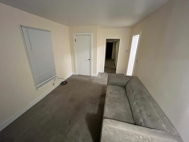 Photo - 192 N Smith St Apartamento Unidad 2