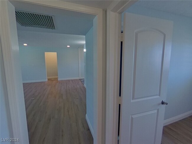 Photo - 1700 Rexford Dr Condo Unit 206