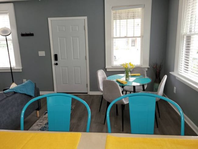 Photo - 2033 E 4th St Unidad 2033