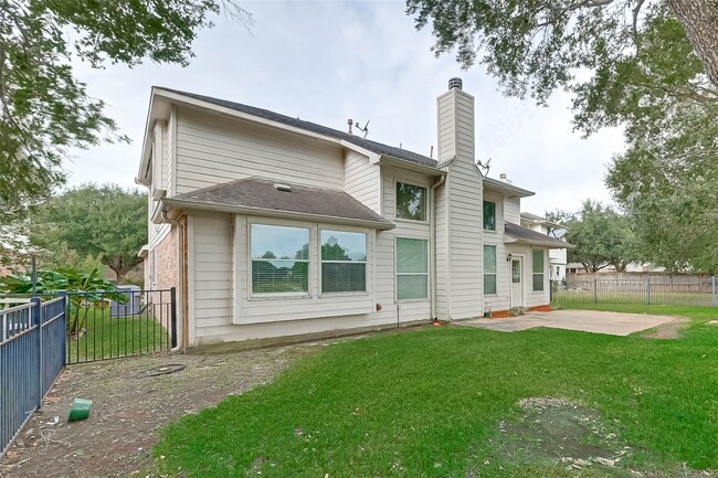 Photo - 8846 Gas Light Village Dr