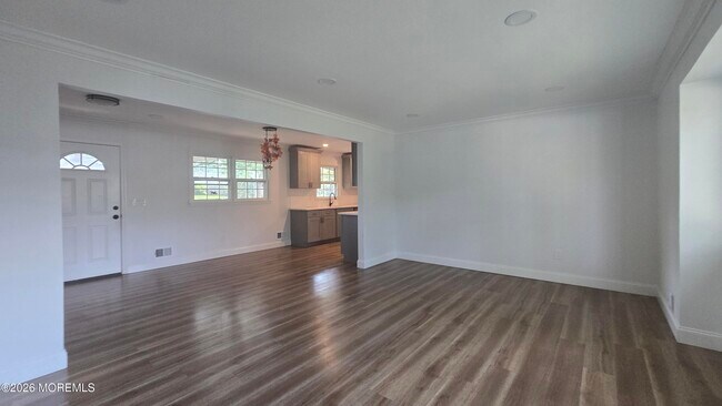 8 Oak Leaf Ln