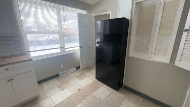 Photo - Spacious 3-Bedroom, 1-Bath Home in Moline Acres!