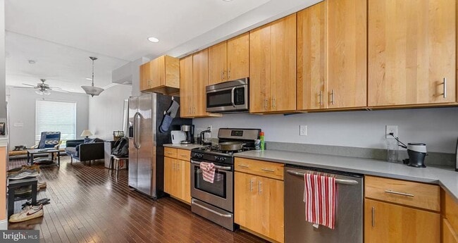 Photo - 647 S Belnord Ave