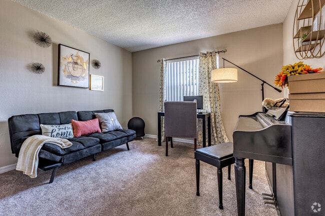 Palm A - Second Bedroom