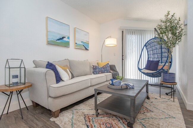 Photo - Metro on First