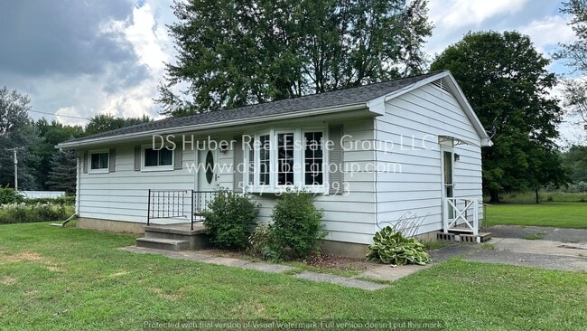 Building Photo - 11150 Beardslee Rd Rental