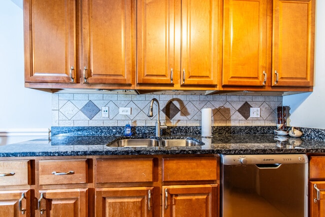 Photo - 5027 N East River Rd Unit 2A