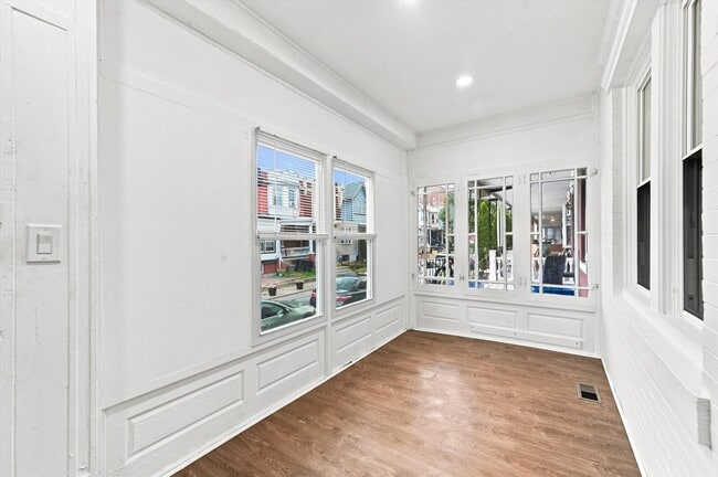 Photo - 269 S Hirst St