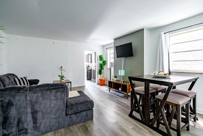 Photo - 605 Dennison Ave Unidad ID1265618P