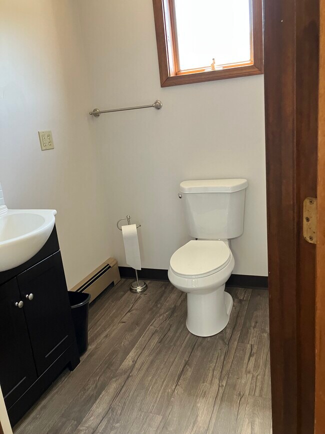 Photo - 183 Kelley Rd Unit 3