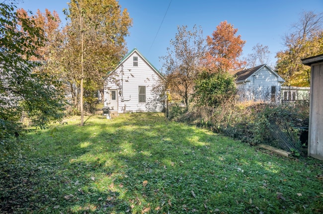 Photo - 923 W 6th St Casa