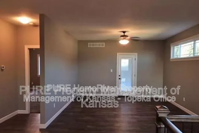 4425 SE Gemstone Ln