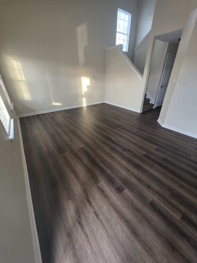 Photo - 4819 May Ridge Ln