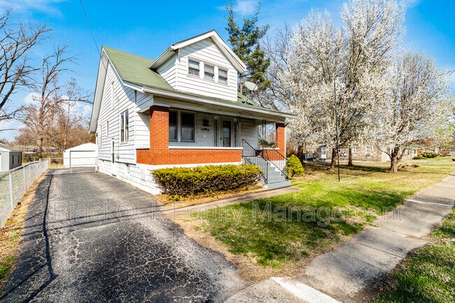 Photo - 1837 Lower Hunters Trace House