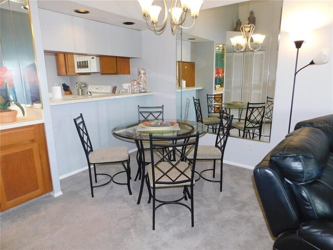 Photo - 270 Woodlake Wynde Unit 270