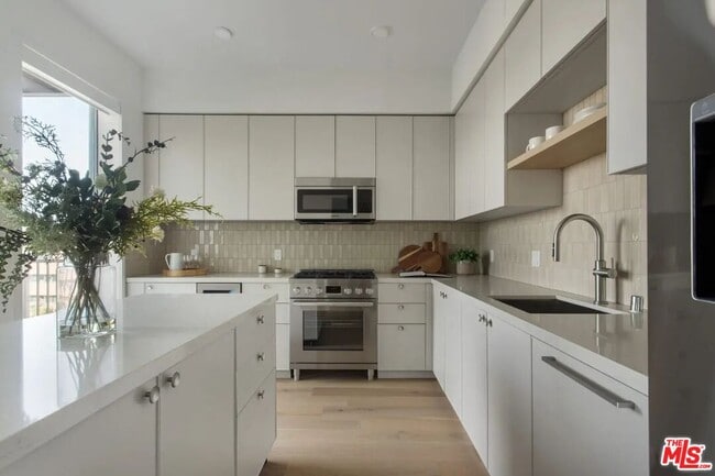 Photo - 10310 Santa Monica Blvd Unit 522