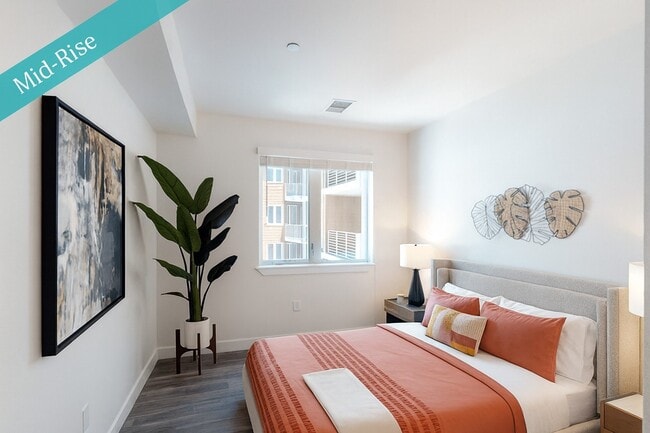 Capitol Towers - Luxury Midrise