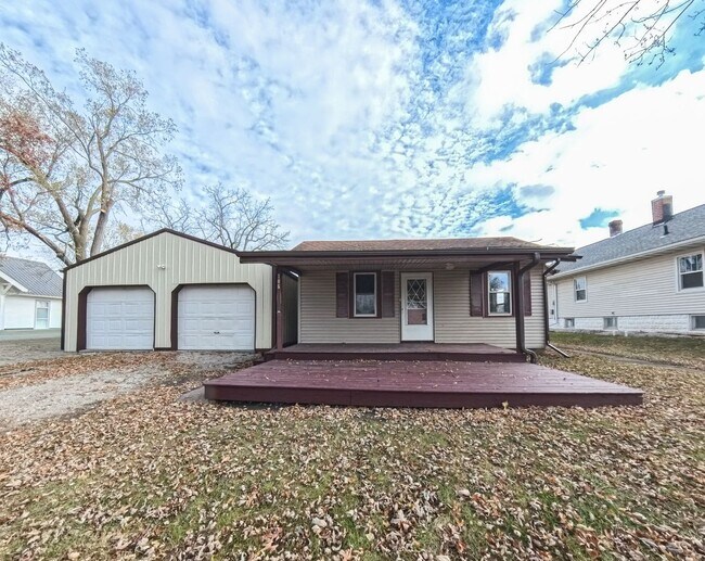 Building Photo - Newly updated 2 bedroom 1 bathroom home-Melcher