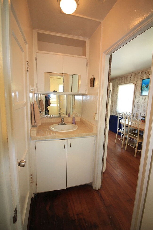 Photo - 711 Seagirt Ct House