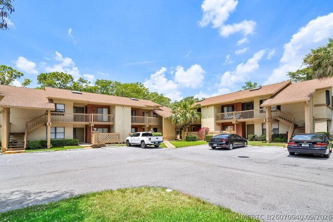 Building Photo - 13095 Belhaven Ct Unit 6