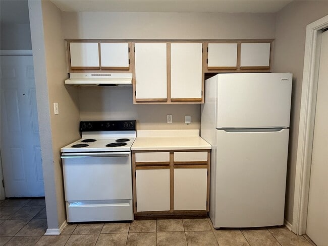 Photo - 10007 Emerald Creek Dr