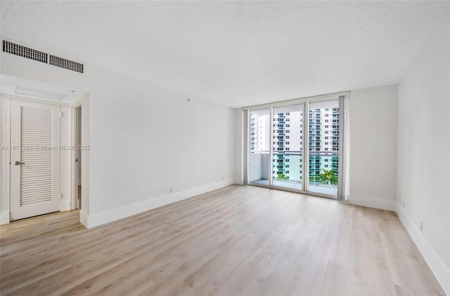Photo - 3000 S Ocean Dr Unit 814