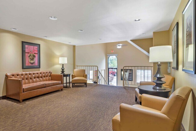 Furnished Studio-Knoxville - West Hills