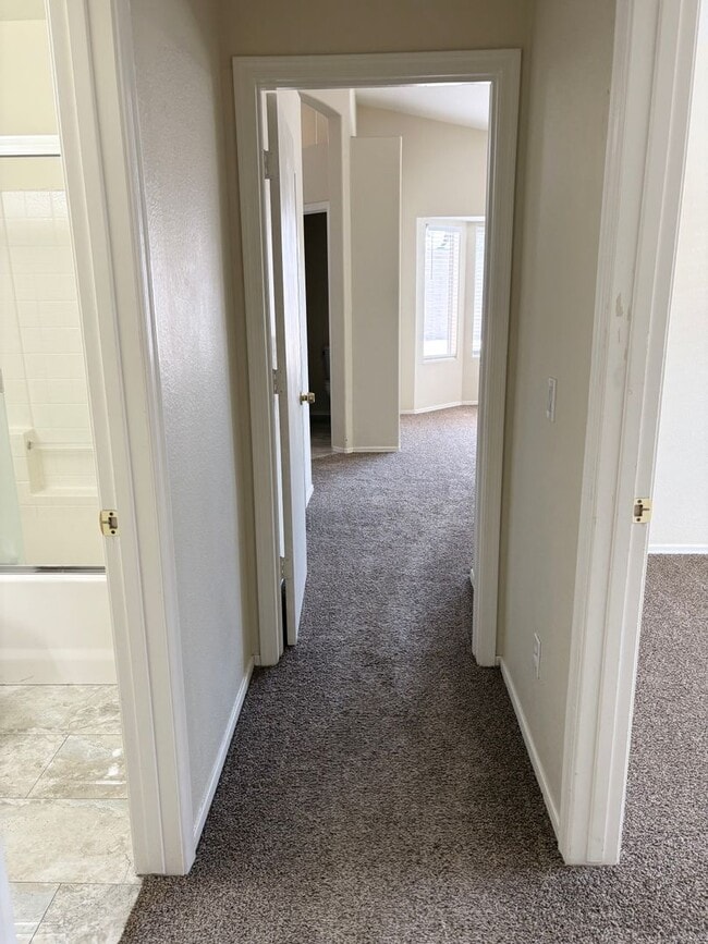 Photo - **COZY 3 BEDROOM/2 BTHROOM/2 CAR GARAGE HO...