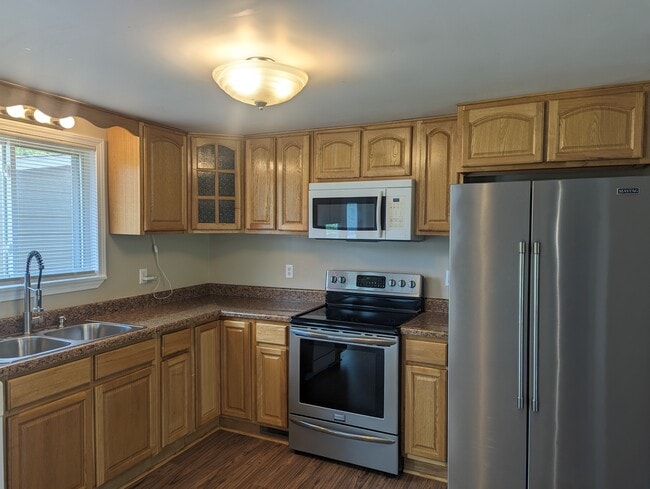 613 Cusick Rd