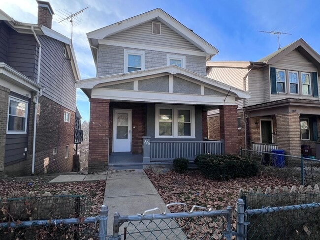 Building Photo - Updated 2BR 1 bath house for rent