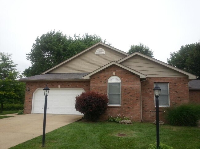 Photo - 33 Old Orchard Ln