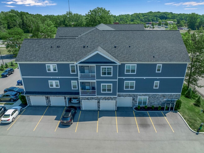 Parkway Luxury Apartments