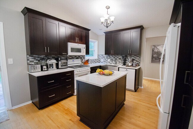 Photo - Beautiful Furnished Home on Quiet Cul-de-Sac