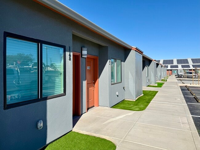 Photo - Rio Azul Apartments