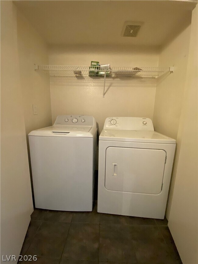 Photo - 45 Maleena Mesa St Unit 417