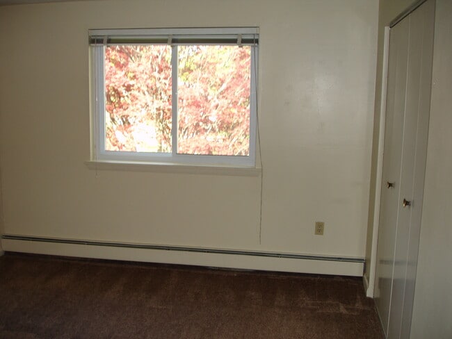 Photo - 109 S Main St