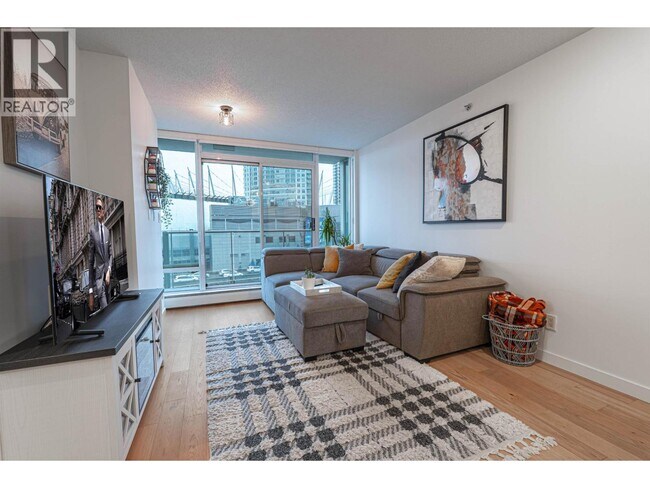 688 Abbott St Unit 1003