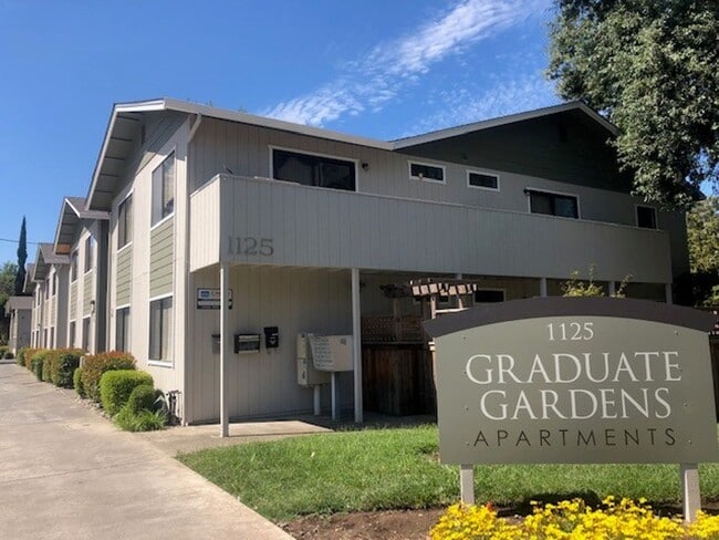 Photo - Graduate Gardens