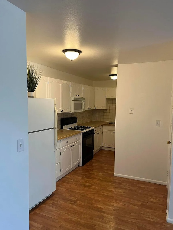 Photo - 4696 Tarryton Ct S