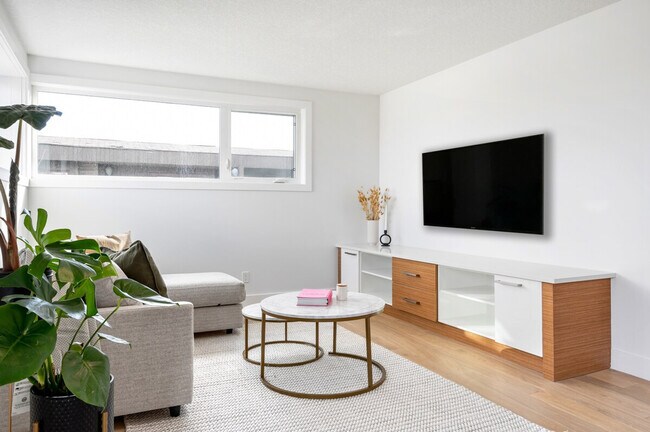 630-632 2 Ave NE Unit SI ID1634052P
