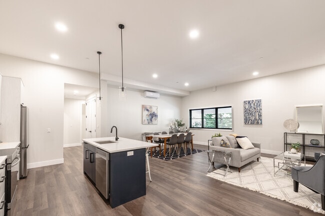 2 Bedroom 2 Bathroom - 185 Ashford Ave