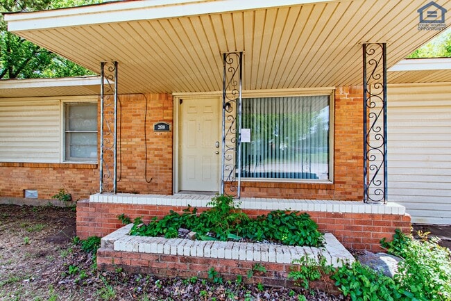 Building Photo - 2610 NW Lindy Ave Rental