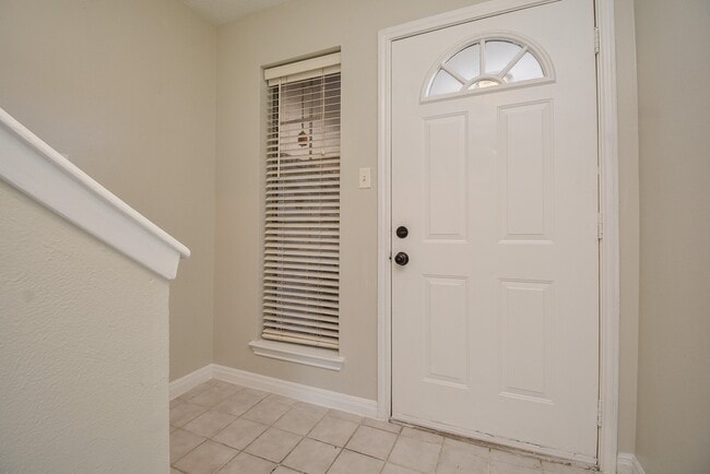 Photo - 516 Birdsong Dr