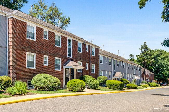 Melrose Station - Melrose Station Apartments